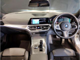 ☆センターパネルを運転席側に僅かに傾けたBMW独特のインパネ☆【駆け抜ける歓び】はここからもスタートしております☆