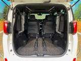 普段のお買い物や通勤、送迎等に十分な荷室スペースを確保しております。セカンドシートを倒すと、大きな荷物の積載も可能です♪