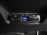 今や標準装備になりつつあるETC車載器も装着されております。料金所を通過するときも楽々です。