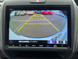 バックでの駐車が苦手な方や運転にあまり自信のない方でも後方の視界をしっかりサポート。安心して車庫入れが出来るバックカメラを装備しています!