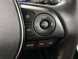 ステアリング右側のスイッチになります。全車追従機能付きクルーズコントロールが付いているので長距離運転も快適に運転できます。