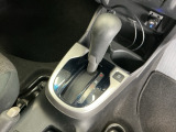 発進時から滑らかに加速する無段階変速のCVTはストップ&ゴーの多い街の中も快適です