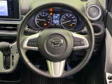 【純正革巻きステアリング】上質な革を使用することで、手にしっかり馴染みとても運転しやすいハンドルです♪