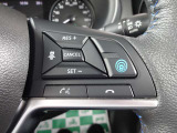 プロパイロットスイッチ!速度を設定するとアクセルを踏んでなくても走ります。高速道路上はハンドルを持っているだけです。