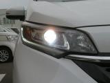 切れにくく明るいLEDヘッドライト装備!