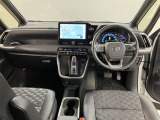 弊社の商品車両は横浜本牧にあります本部で隅々までチェックを行い、トヨタの厳しい商品基準をクリアした厳選した車両を展示しています。