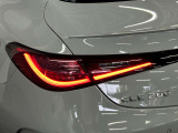 当店でお車をご購入のお客様はオーナー様専用保険「メルセデス・ベンツブランド保険」にご加入頂けます。飛来物によるフロントガラス破損やパンクによるタイヤ交換の際に、修理費用の一部をご負担致します。