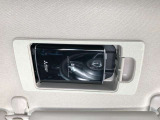 運転席のバイザー裏にはスマートインETC付きです♪