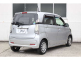 軽サイズの中で、大人4人がくつろげる空間と普段の買物などにきちんと使える荷室を、Hondaの特許技術センタータンクレイアウトなどにより両立しました。
