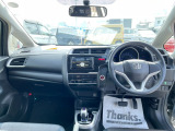 【インパネ】伸びやかで操作性の高いインパネ周り。毎日乗る車だからこそお気に入りの空間で。