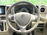 【純正革巻きステアリング】上質な革を使用することで、手にしっかり馴染みとても運転しやすいハンドルです♪