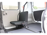 乗車人数や、荷物の量と大きさ、車内での過ごし方に合わせて、シートのレイアウトをアレンジできます。