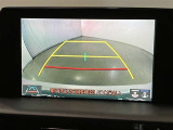 バックギアに入れて頂きますと、この様に後方が映し出されます!最終の確認はご自分の目と耳で必ず行ってください!安全第一で♪