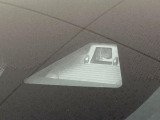 【ホンダセンシング】走行中に前方の車両等を認識し、衝突しそうな時は警報とブレーキで衝突回避と被害軽減をアシスト。より安全にドライブをお楽しみいただけます。