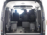 【新車/ハイエースワゴンGL/オリジナル内装架装familiar/ベッドキッド】フローリング施工♪【全国納車可能】