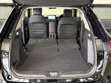 後列を収納すれば大型トランクに早変わり!段差も出来ず荷物の積み込みもラクラク♪