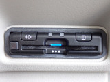 ■【ETC車載器】が装備されています。セットアップをしてお渡しとなり、ETCカードを差し込むだけで高速道路の利用が可能です。
