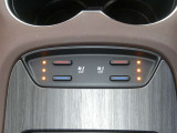 【シートヒーター搭載】シートを温めてくれる暖房機器です!長時間座っていると負担が掛かりやすい背中や腰、または冬場の寒い日に冷えやすい脚部に快適なぬくもりを♪