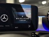 車が自動で車内を確認し、人やペットの置き去りを防ぐ先進アラート。降車後まで安全と安心を守ります。
