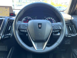 【純正革巻きステアリング】上質な革を使用することで、手にしっかり馴染みとても運転しやすいハンドルです♪