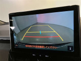 バックギアに入れると、このように後方が映し出されます!最終確認はご自身の目と耳で必ず行ってください!安全第一で!