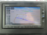 品質安心のホンダ純正ナビ(旧型)付きです。普段目にする事は無いですが、耐震テストや耐熱テストを厳しいホンダ純正用品基準で行っていますので、長く安心して使って頂けます。