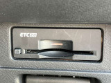 ETCで高速代の支払いもスムーズ!カードを持っていればご納車日当日からご利用いただけます。別途セットアップ料が必要です。