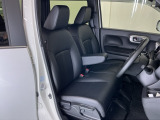 当車両は、次のお客様に気持ちよくお乗りいただくため、専門スタッフによる【徹底シートクリーニング】を施工済みです!
