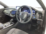 分かりやすく操作しやすい運転席まわりです☆