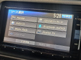 様々なオーディオソースで長時間のドライブでも退屈させません♪