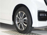 認定中古車では、厳しいHonda認定基準をクリアした厳選されたHonda認定中古車のみ、取り扱っております。「ご購入前の安心」「納車後の信頼」を車両と一緒に提供しております。