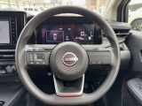 ハンドルは軽やかに回り、気持ちよく運転が出来ます。
