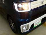LEDヘッドライトです。デザイン性がよくとても明るいので、夜間の走行や悪天候でも安心です。しかも長寿命!