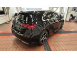 メルセデス・ベンツの定める厳しい基準をクリアしたお車のみをご案内させて頂きます。納車前整備はメーカー規定に基づき100項目にも及ぶ点検を熟練のメカニックによって行いご納車させて頂きます。