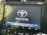 【大画面ナビ】人気の大型9インチナビを装備。存在感のある大画面はインパクト大!ナビ利用時のマップ表示は見やすく、テレビやDVDは臨場感がアップ!いつものドライブがグッと楽しくなります♪
