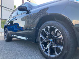 【BMWアロイホイル】軽量かつ強度に拘ったアロイホイル。走行性能ポテンシャルを引き出す設計。車の足元を引き締めてくれる大きなポイントはアロイホイルです。