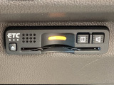 ETC車載器付。ETCが使用可能な道路通行料はキャッシュレスでスマートに走行できます。再セットアップして納車致します。