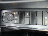 全席パワーウインドウを装備!運転席はオート機能が付いていますので、ワンタッチで全開閉が可能です♪