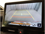 バックガイドモニターで、後方を確認しながら安心して駐車することができます。運転初心者も熟練者も必須の機能ですよ!
