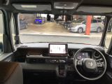 視界が広く運転しやすいお車です。
