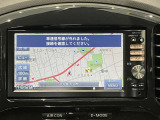 日産純正メモリーナビゲーションです♪目的地まで案内するナビゲーション機能の他にフルセグ画質で楽しめるTVやBluetooth Audio☆DVD再生など多彩な機能が満載で運転を快適にサポートしてくれます☆