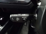 前方車両を感知して一定の車間距離を保ちながら追従走行するアダプティブクルーズCが装備されております。ロングドライブにはぜひ欲しい機能です。