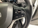 レーダークルーズコントロールは先行車との車間を維持しながら追従走行を行い、長距離でのドライバー負担を軽減させてくれます。