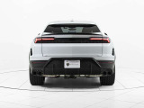 自社取扱ブランドはもちろん、ポルシェやアストンマーティン、マクラーレンといったラグジュアリーブランドの買取りもお任せください。