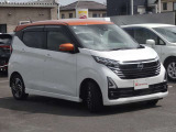 ディーラーの車です。国家資格の整備士がメンテナンスをしてお渡しします。