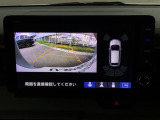 バックモニター付きで、車庫入れやバック時の後方確認をしっかりサポート。モニターに映し出される映像で死角も確認しやすく、狭い場所での駐車や後退時の操作をより安心して行えます。