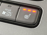 【シートヒーター】寒い日に重宝するシートヒーター!エアコンより早く温まってくれるので寒がりの人も安心ですね♪エアコンの温風は乾燥するから苦手、という方にもをおすすめです。