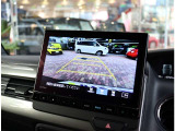 『1台』のお車に対して、3名体制で日々議論を重ね仕入れを行っております。