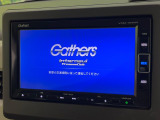 【純正ナビ】人気の純正ナビを装備しております。ナビの使いやすさはもちろん、オーディオ機能も充実!キャンプや旅行はもちろん、通勤や買い物など普段のドライブも楽しくなるはず♪