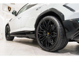 23 PZero 5 Elect Tires 285/35 front, 325/30 rear